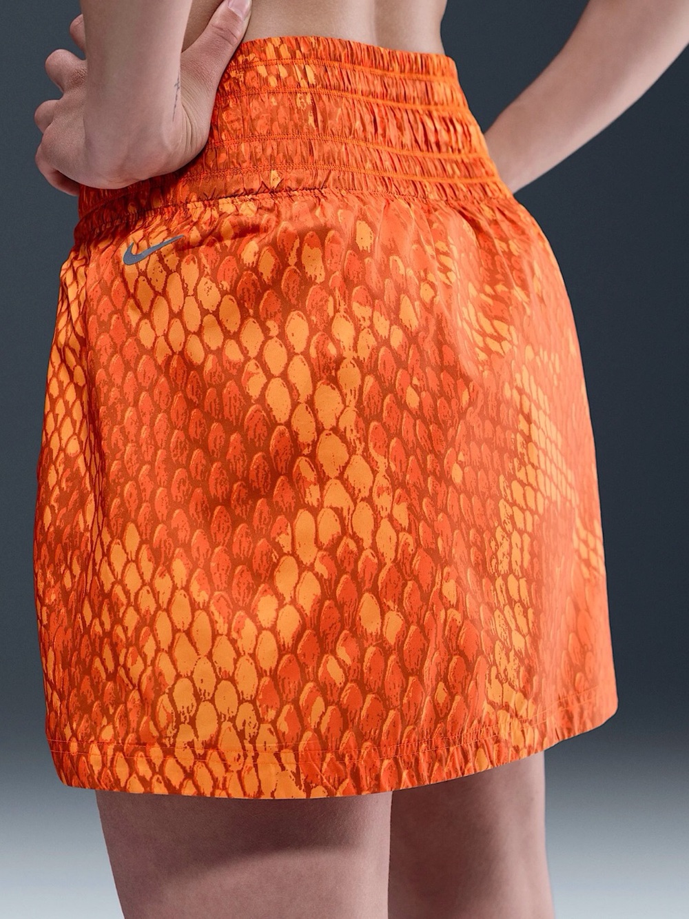 Nike Kobe Womens Safety Orange Snakeprint Woven Skirt (lB2720-819) XL - Picture 2 of 11